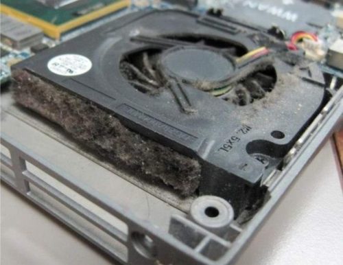 ordenador portátil se calienta ventilador sucio